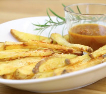 Pommes frites und Chips – geht das auch kalorienarm?