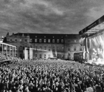 Bob Dylan, Sting, und Jamie Cullum zum Sechsten bei den Jazzopen auf dem Schlossplatz