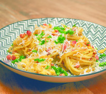 Abwechslungsreiche Gerichte für Kinder: Kartoffel-Spaghetti Carbonara