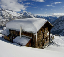 Winterurlaub: Romantische Berghütten in der Schweiz