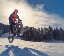 Weiße Abenteuer im Trentino: Eisklettern, Freeriding und Skibergsteigen Weiße Abenteuer im Trentino: Eisklettern, Freeriding und Skibergsteigen