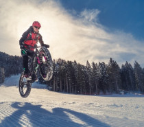 Weiße Abenteuer im Trentino: Eisklettern, Freeriding und Skibergsteigen