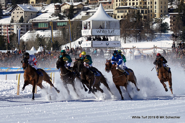 St. Moritz: Rennen auf dem zugefrorenen See
